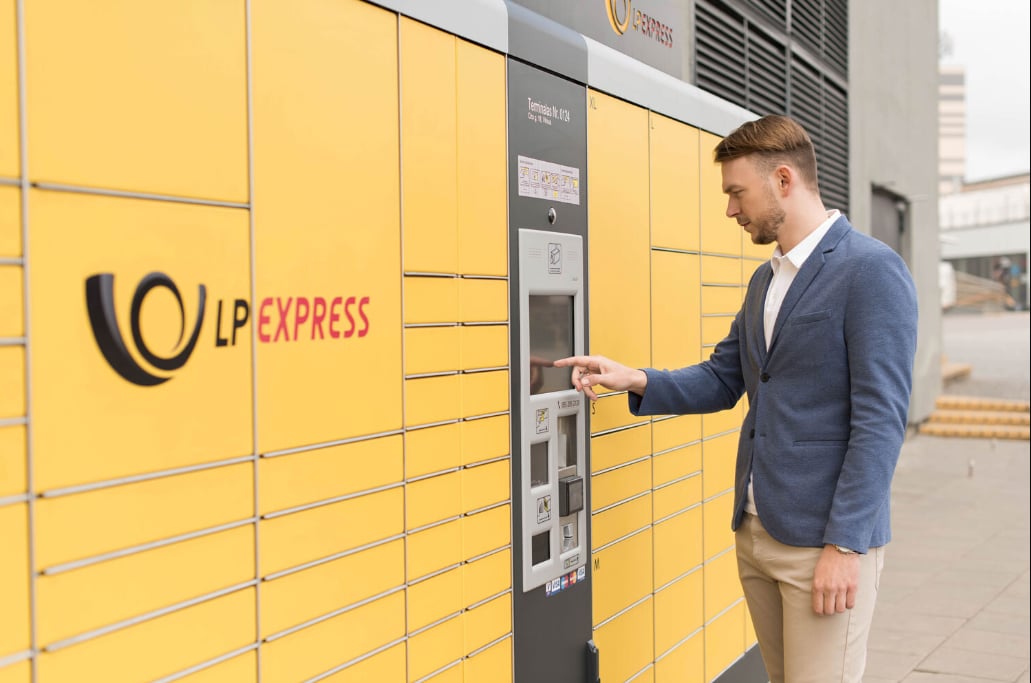 Australia parcel lockers